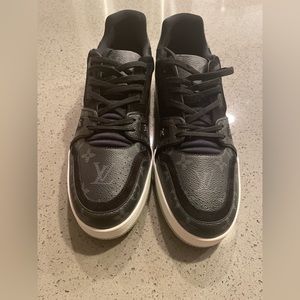 Brand new Louis vuttion sneakers